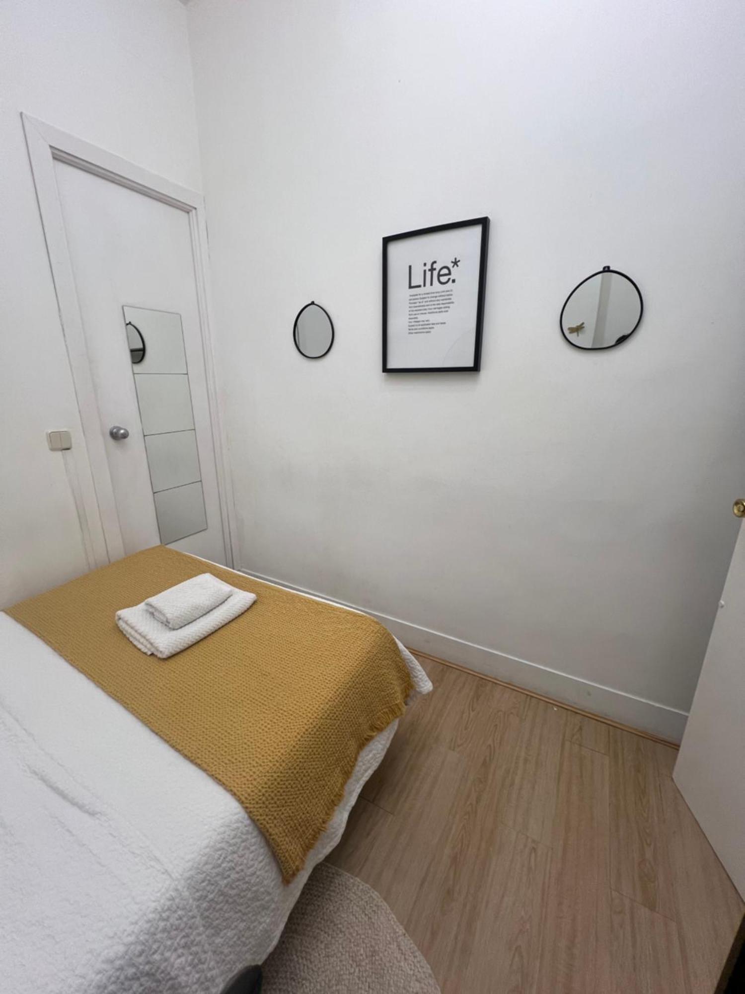 Urban Fuencarral Guest house